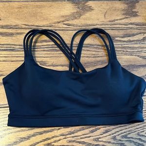 Gap Fit sports bra XS. Super cute and virtually brand new. Very soft!